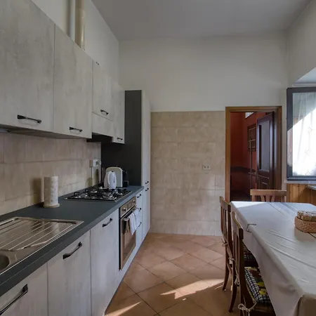 Apartment Il Castagneto Colico